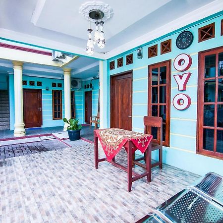 OYO 796 Penginapan Fergael Pematang Siantar Bagian luar foto